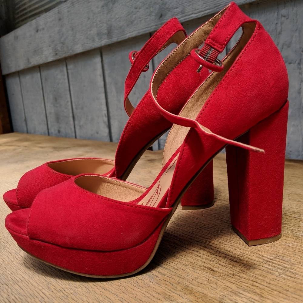 American Rag

Reeta Block-Heel Platform Sandals, C